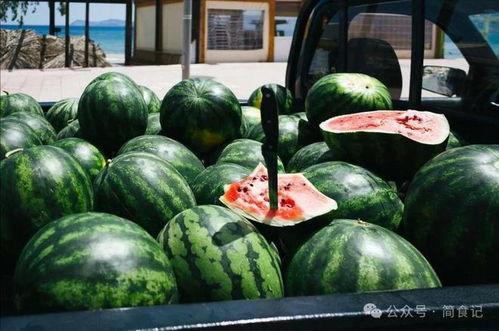 云南网红吃瓜事件真相,揭秘背后真相与反思