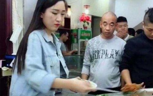 抖音帅哥吃瓜网红是谁,抖音吃瓜网红帅哥走红网络！”