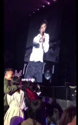 演唱会吃瓜最新事件网红,揭秘幕后真相与网友热议